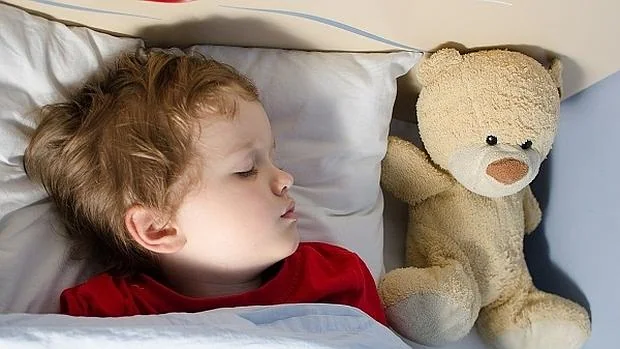 El 90% de los niños que mojan la cama lo hacen por una causa médica