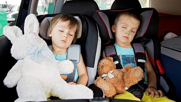 7 trucos para viajar en coche con niños