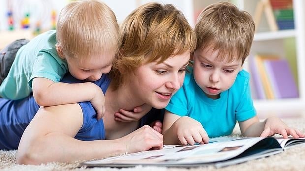 Estos son los errores que cometen los padres y que alejan a sus hijos de la lectura