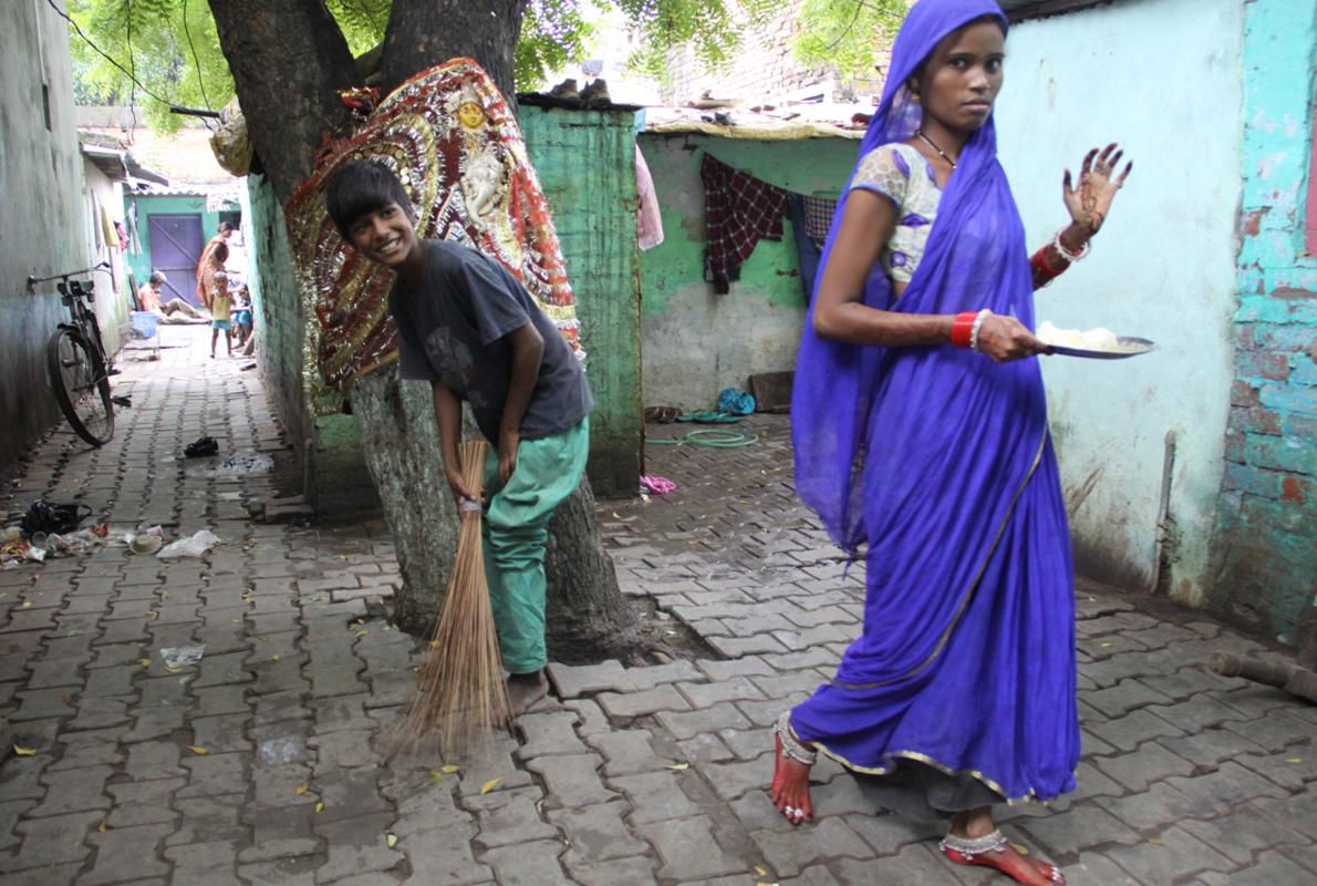 El niño Savan Bharti, de 12 años, en Varanasi