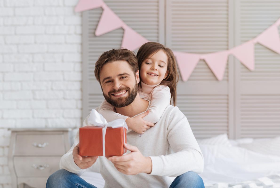 Los españoles gastan un 14% menos en regalos para el Día del Padre que para el de la Madre