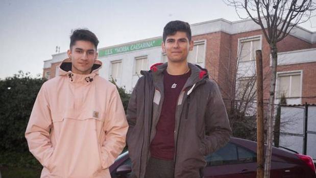 Dos adolescentes salvan la vida de un compañero de clase: «No hemos asimilado lo que hicimos»