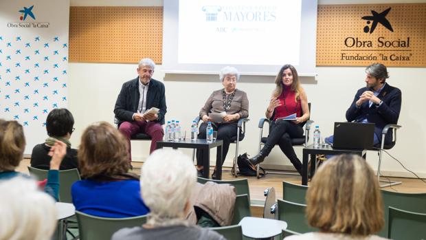 «¿Por qué no puede anunciar un móvil de última generación una mujer de 70 años?»