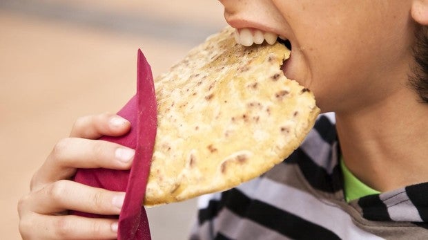 «Es un error decir a los niños que si comen las verduras, podrán tomar después un helado»