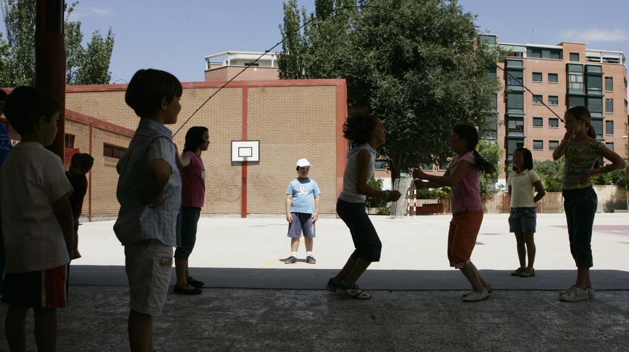 ¿A qué juegan las niñas en el cole?