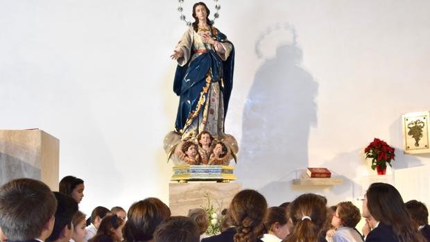 Nueva imagen de la Inmaculada para el Colegio CEU San Pablo Sevilla