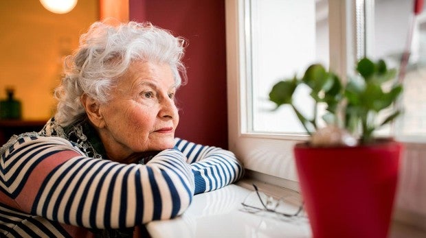 Soledad, el sentimiento del 70% de los mayores que viven acompañados