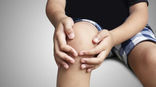 Las rodillas duelen cuando se está creciendo, ¿mito o verdad?
