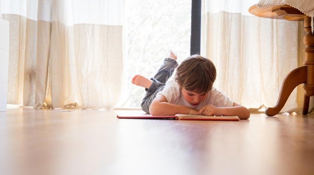 Los niños españoles leen 1,32 libros más que sus padres al año