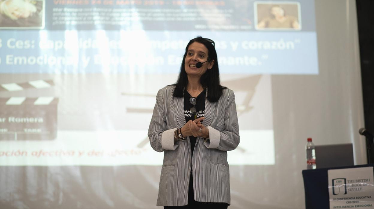 La conferencia giró en torno a los retos que se plantean hoy por hoy a los alumnos