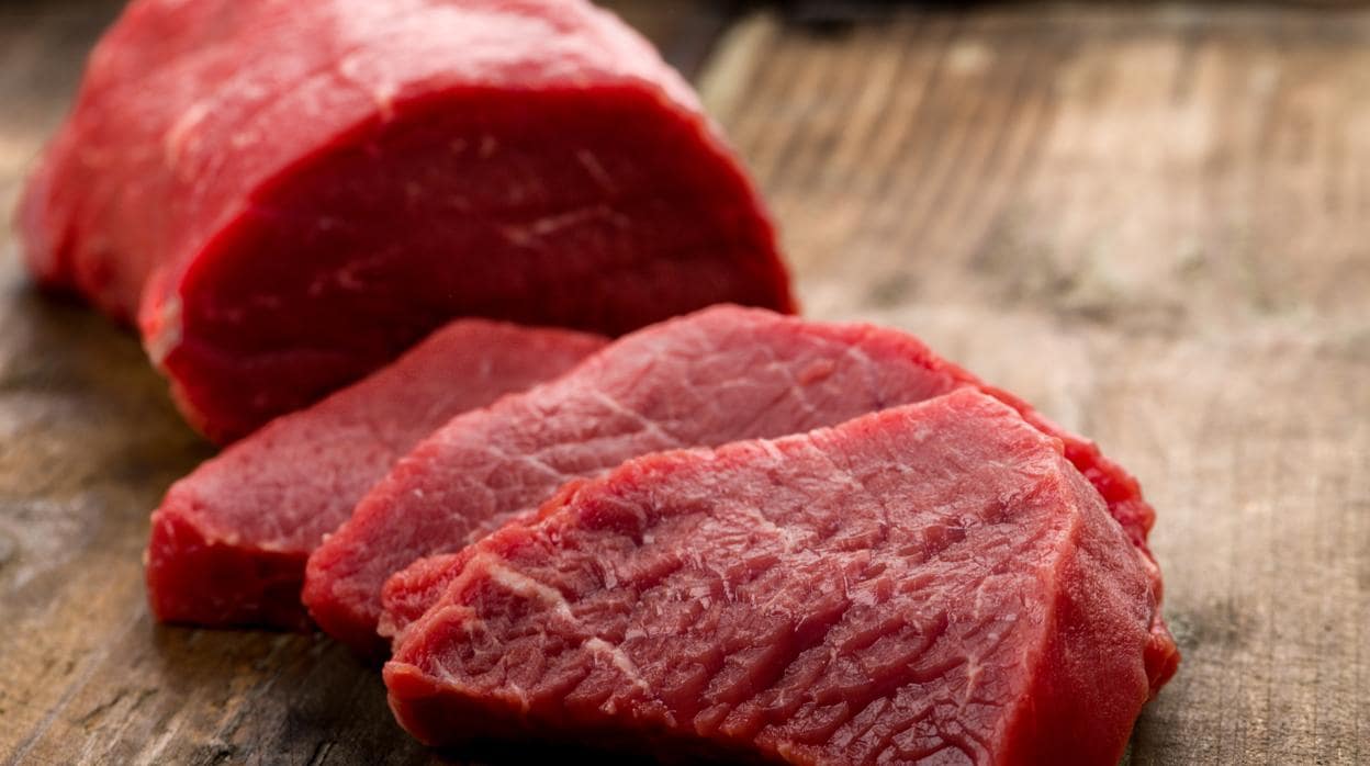 Los expertos desaconsejan lavar la carne