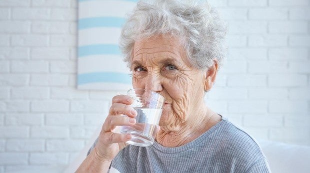 Claves para que las personas mayores eviten el «peligroso» golpe de calor