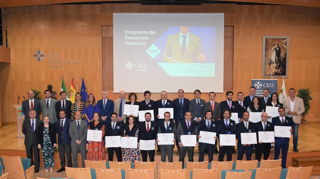 Clausura de la II promoción del Programa de Desarrollo Directivo de CEU Andalucía