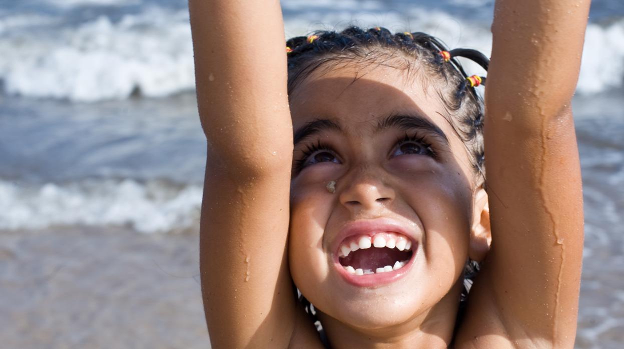 El riesgo de sufrir un problema bucodental en verano aumenta en los niños