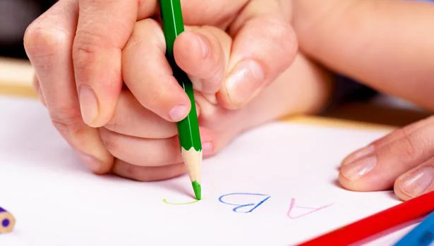 ¿Están los niños preparados para leer y escribir antes de los 6 años?