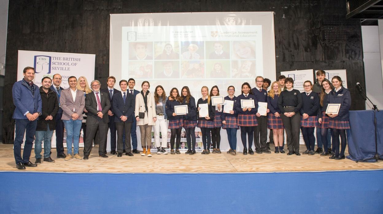 Entrega de Premios Celebration of Achievement y Outstanding Cambridge Learner Awards en CBS 2020