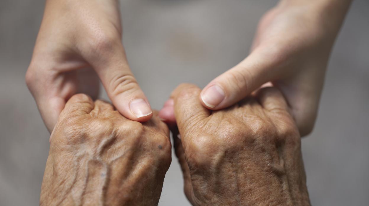 Las familias exigen que se faciliten las últimas despedidas de los seres queridos