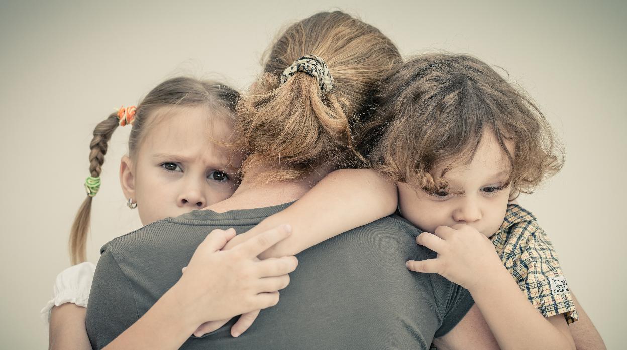 «¿Qué hago con mis hijos? ¡Tengo que volver al trabajo en unos días!»