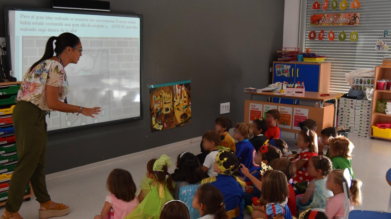 Docente de Educación Infantil, figura de referencia para los más pequeños en sus primeros años en el colegio