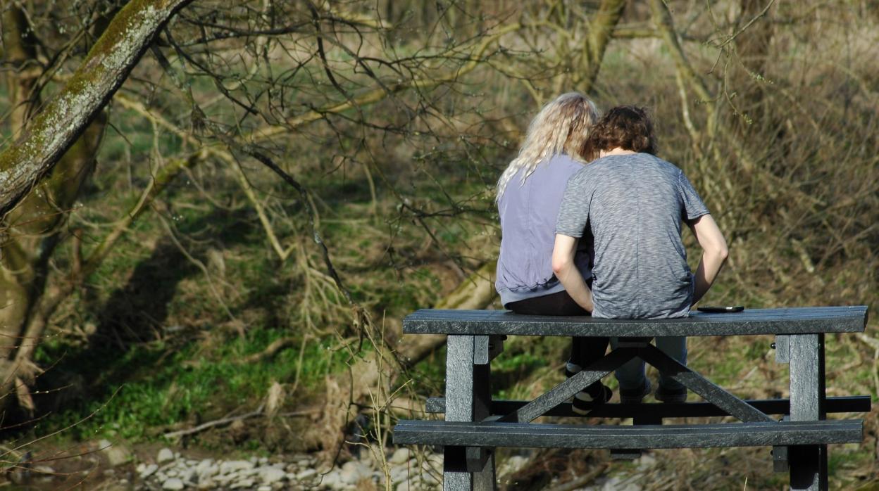 Amor y ciberviolencia: así son las parejas adolescentes