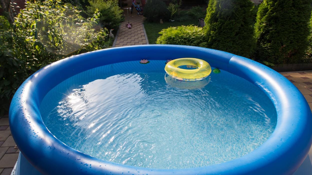 Una socorrista advierte: «Ojo con las piscinas hinchables: un bebé se puede ahogar en un palmo de agua»