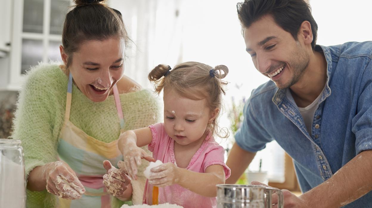 Los hogares con hijos cocinaron, como mínimo, 10 horas a la semana durante el confinamiento