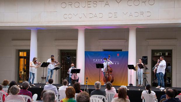 Planes en familia: Última semana del Festival 'Fuera de Red, con un homenaje castizo a Federico Chueca