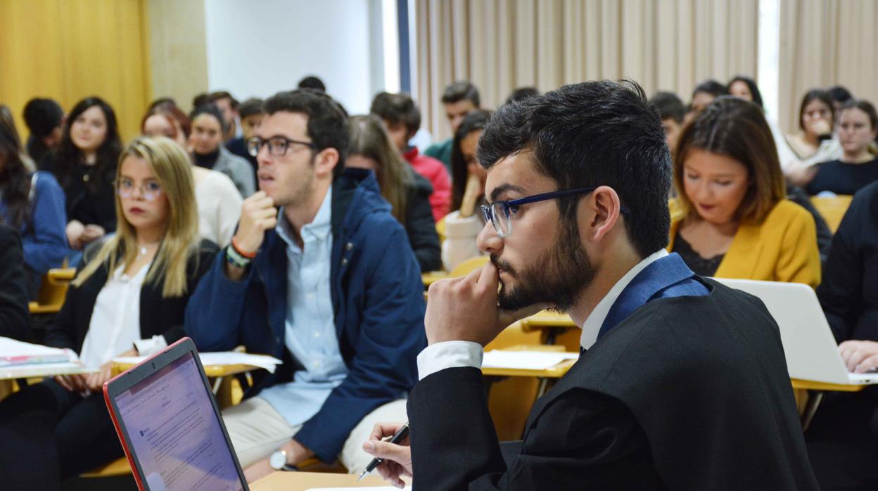 Grado en Derecho en CEU Andalucía, juristas comprometidos con la sociedad