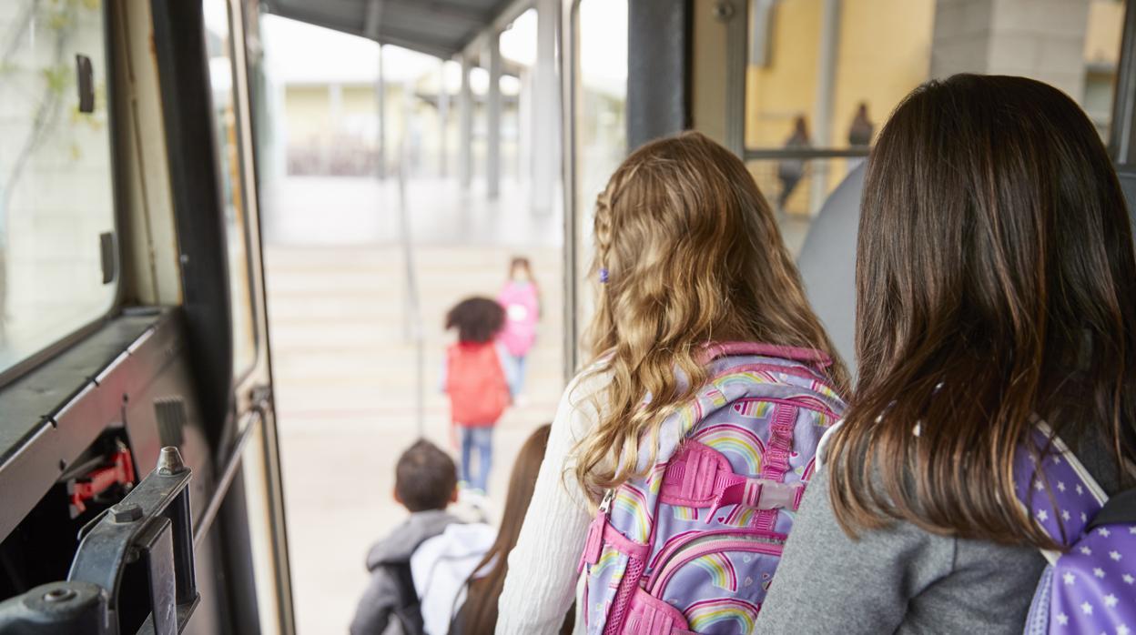 El Covid-19 amenaza al transporte escolar: el 60% de los padres no quieren que sus hijos lo usen por miedo al contagio