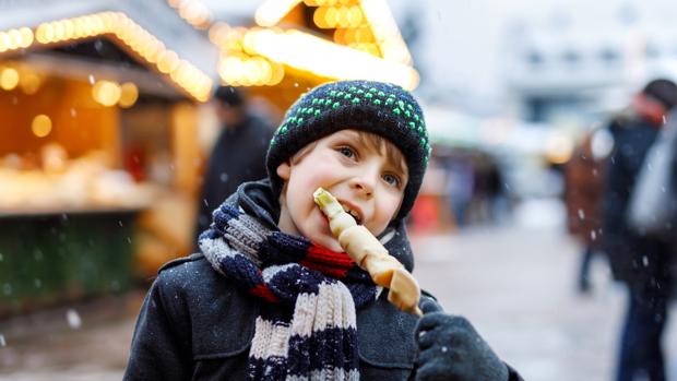 El mejor ejemplo para los reyes de la casa eres tú: cuida la alimentación de los niños en Navidad