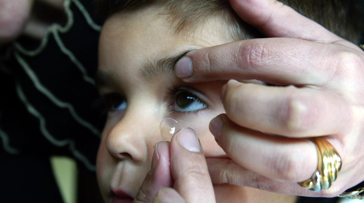 El uso de lentillas en los niños es igual de seguro que en adultos