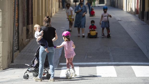 Los niños y adolescentes, los que más contagian el coronavirus dentro del hogar
