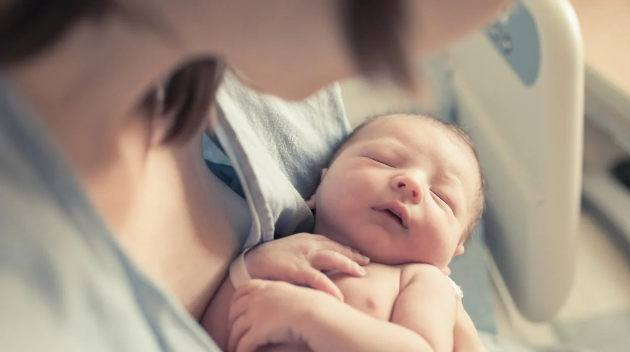 Las embarazadas muestran una sólida respuesta inmunitaria a las vacunas Covid y transmiten los anticuerpos a sus hijos