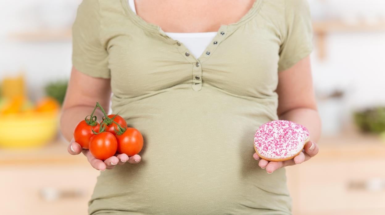 Esto es lo que hay que comer, y lo que no, durante el embarazo