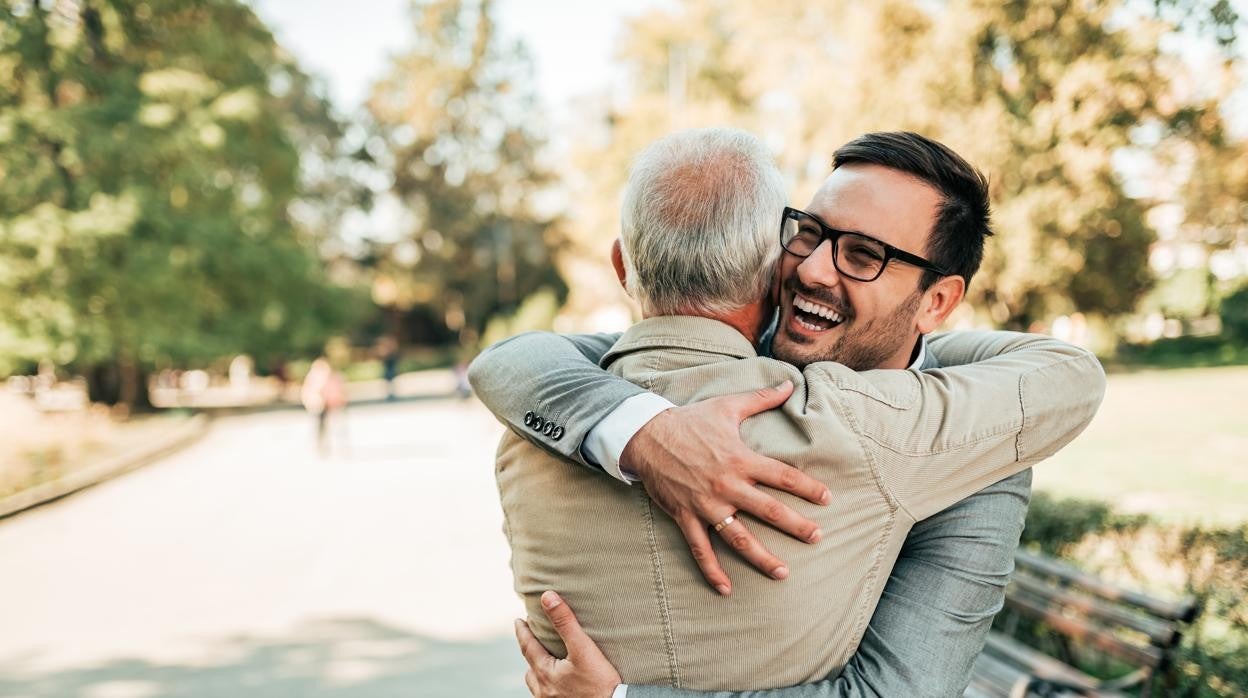 El 55,4% de los españoles echa de menos reunirse con sus familias y el 31,1% tener citas románticas