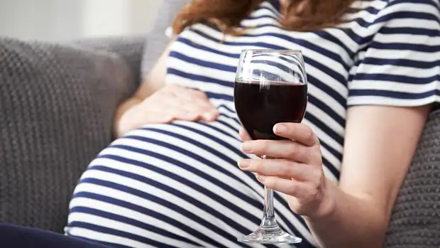 El consumo de alcohol en el embarazo es la primera causa de discapacidad intelectual en Occidente
