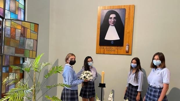 Conmemoración del 10º aniversario de la beatificación de la fundadora del Colegio Sagrada Familia de Urgel