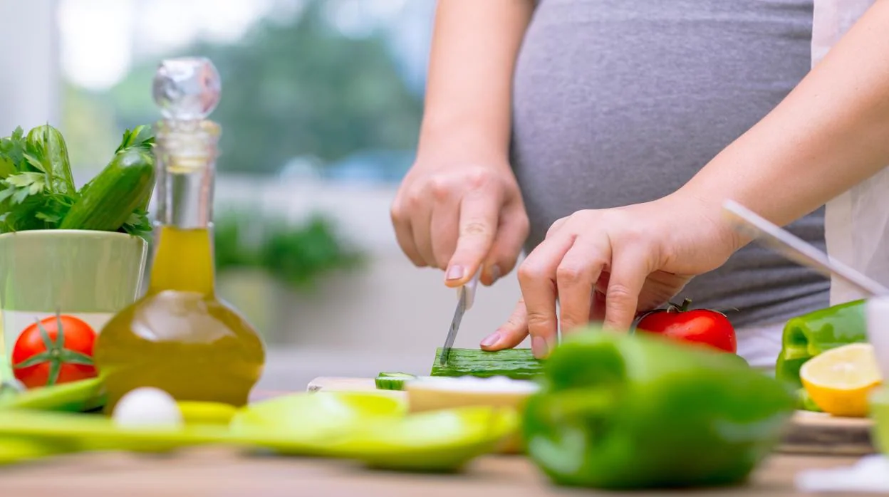 Dieta mediterránea y mindfulness en el embarazo reducen el riesgo de bajo peso en bebés