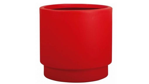 Plantas y jardineras para hacer de tu jardín un rincón mágico