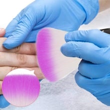 ¿Cómo quitar la manicura semipermanente en casa?