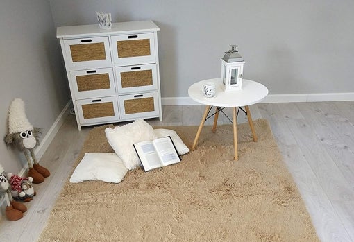 Crea un salón acogedor sin gastar demasiado dinero