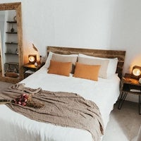 Imagen - Cabecero de madera sostenible y fabricación artesanal