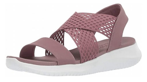 Sandalia de punta descubierta