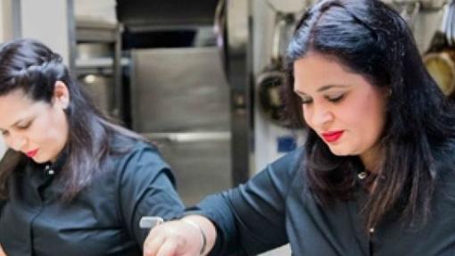 Virginia Naranjo su hermana Raquel