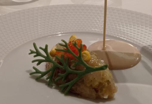 Una de las creaciones del chef Javier Muñoz en el restaurante La Carboná de Jerez