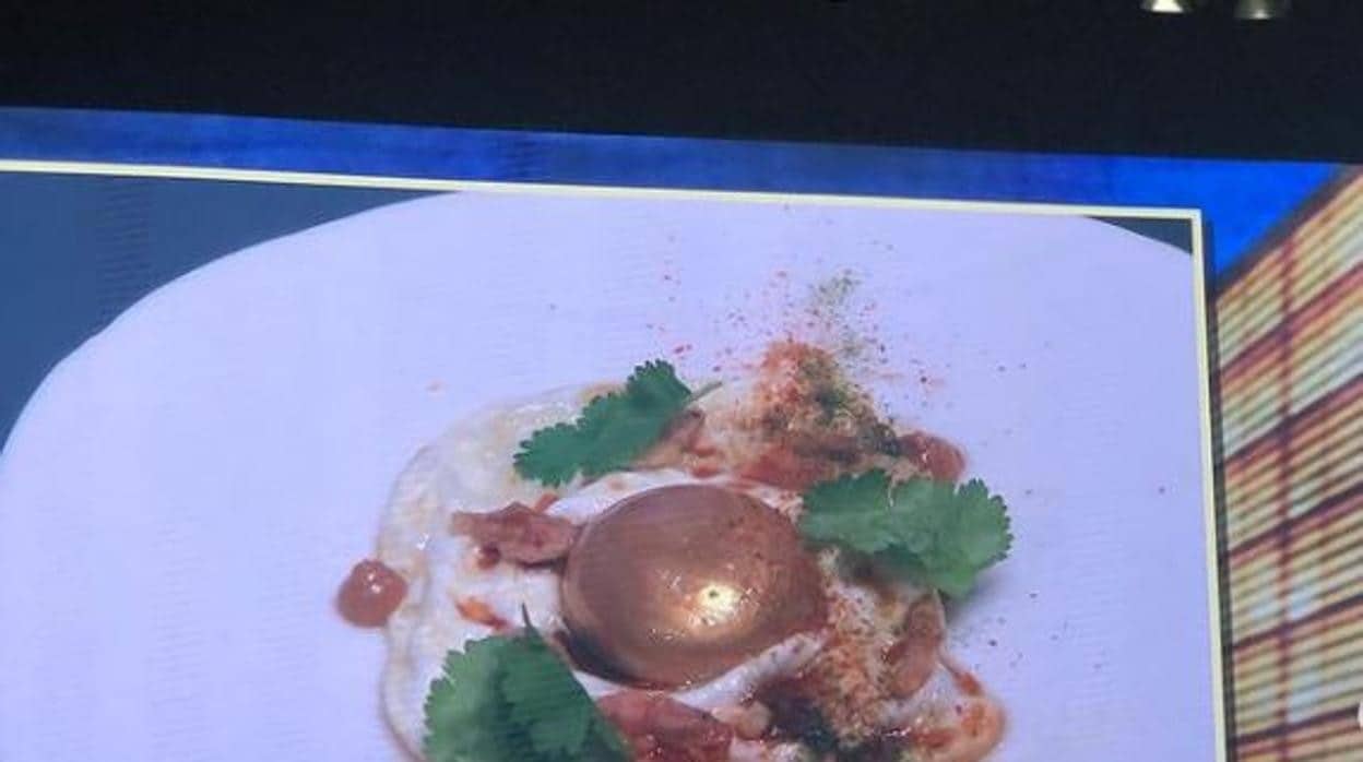'Huevo de gallina de oro' presentado en San Sebastián Gastronomika por los chefs de Disfrutar