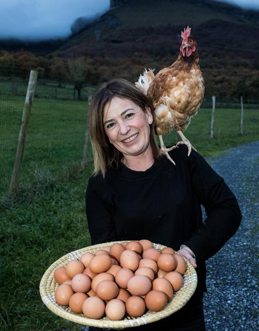 Ainhoa Álava tiene 3.000 gallinas