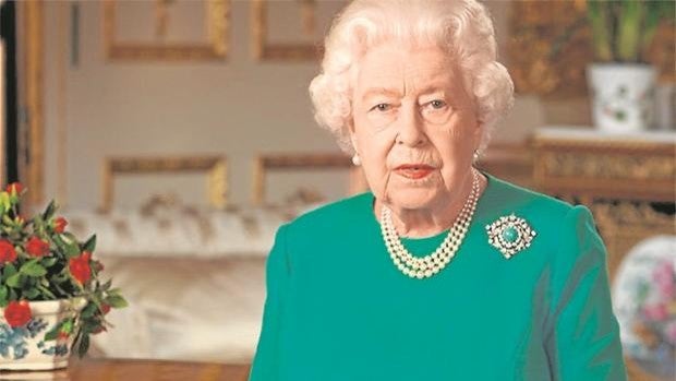 Isabel II celebra su cumpleaños más amargo