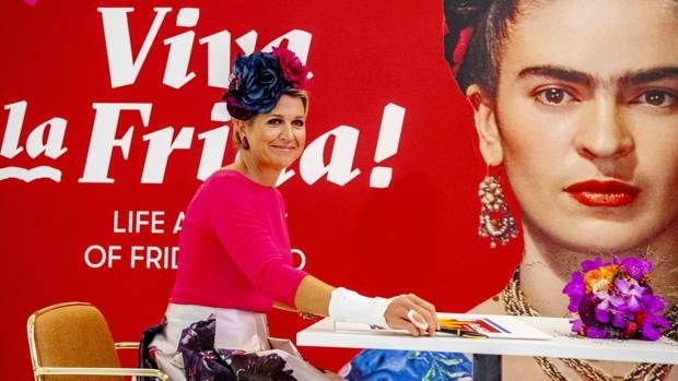 Máxima de Holanda se mete en la piel de Frida Kahlo