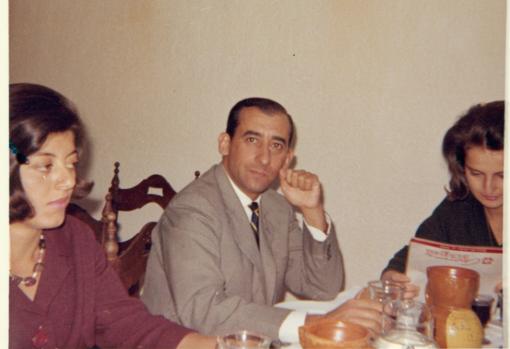 Las 79 cartas de amor de la musa de la Transición al jefe de los espías